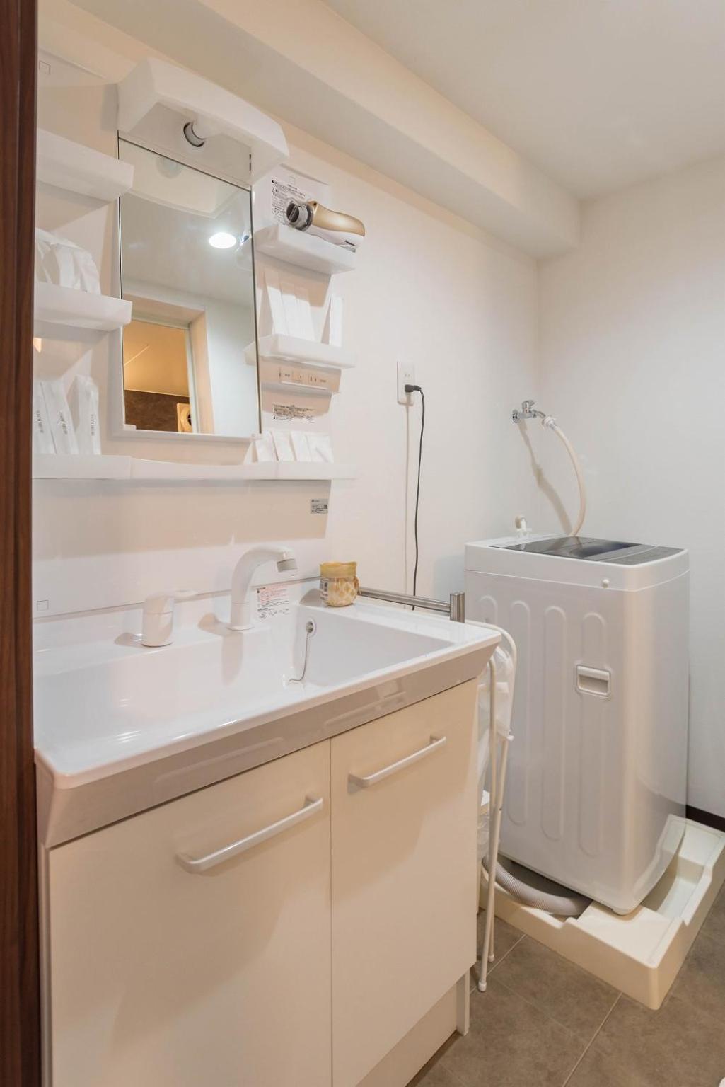 Bijou Suites Ten Osaka Exterior photo